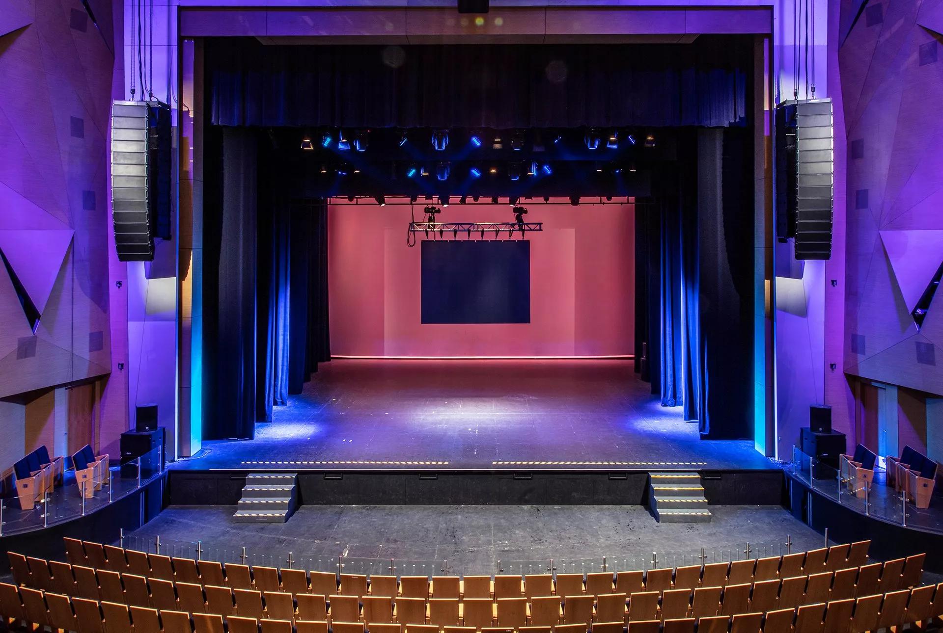 Escenario del Querétaro Centro de Teatro Metropolitano
