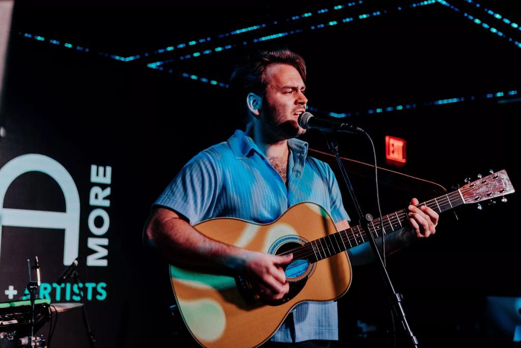 EVAmore artist Stephen Day performs through the Bose Professional sound system at the Dream Hotel’s Dirty Little Secret night club. Photo by Jessica Amerson