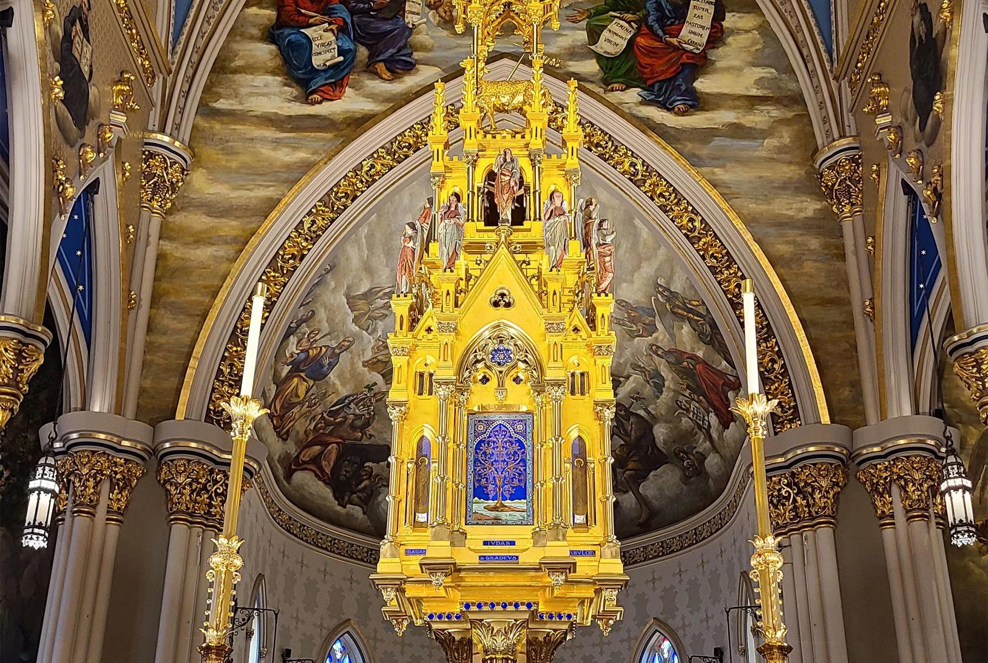 Bose Professional大聖堂の天井。