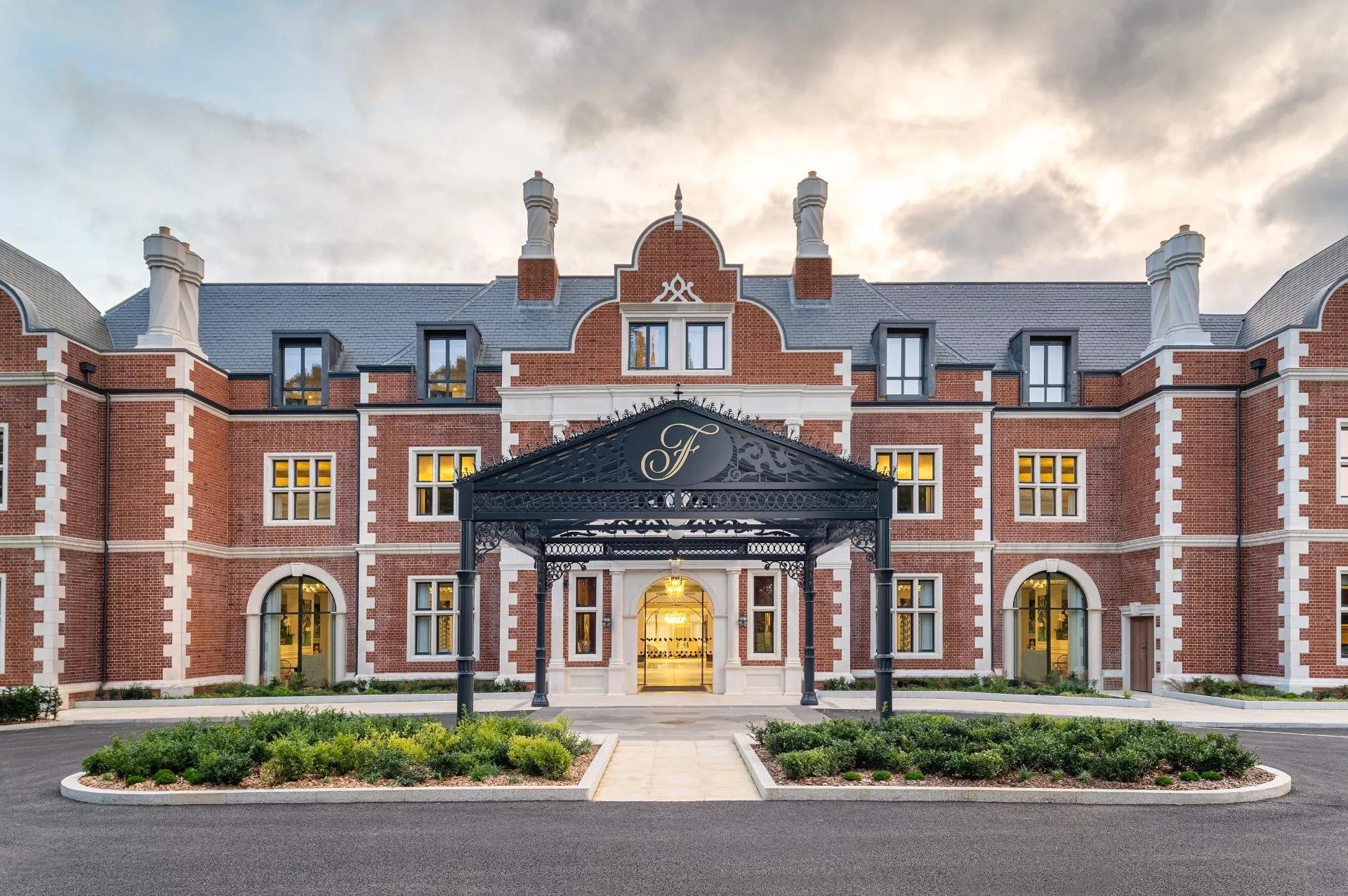 Fairmont Windsor main entrance