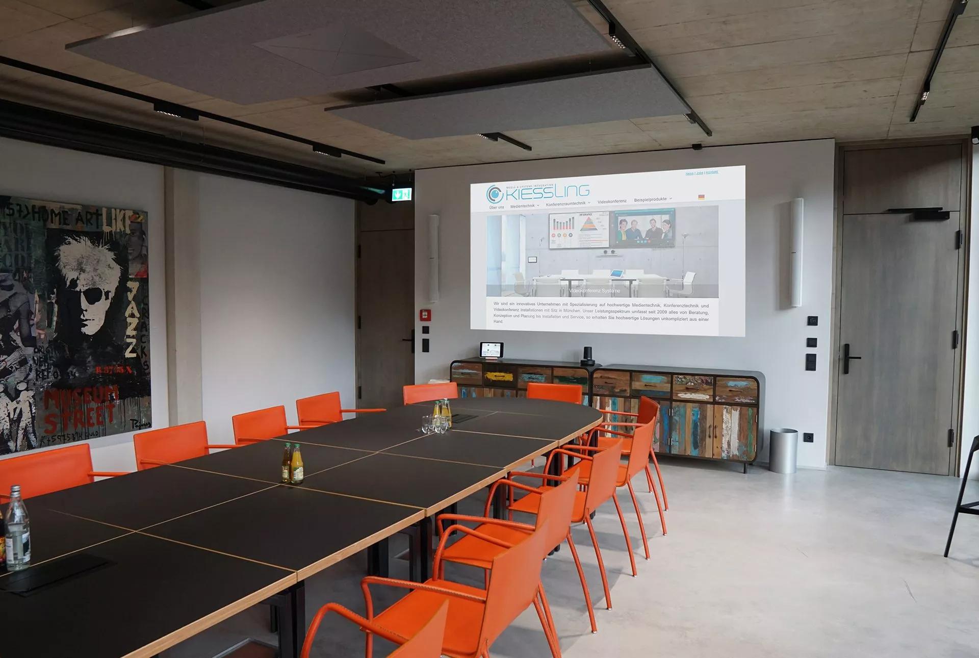 Konferenzraum im Hotel LARTOR